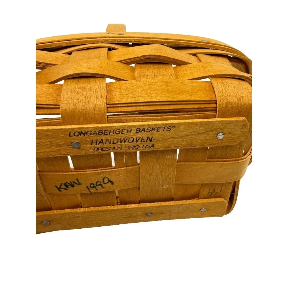 1999 Longaberger Parsley Book Basket w/Protector 6